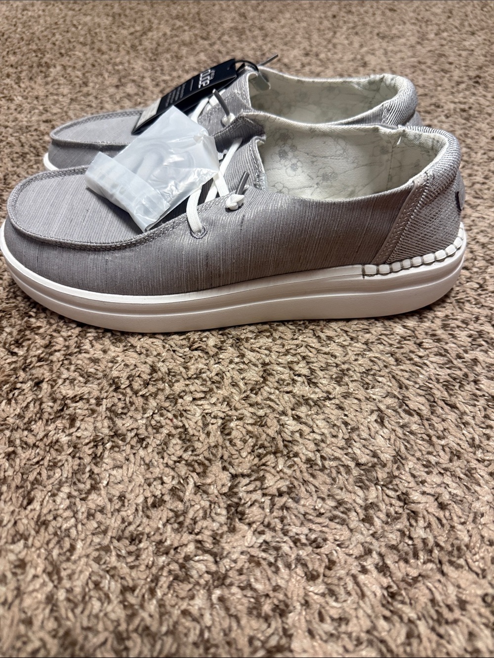 BNWT Hey Dude Wendy Rise Lunar Rock Color Canvas Casual Lace-Up Slip-Ons Size 11 - Picture 2 of 5